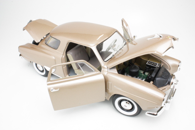 Studebaker Champion 1950, beige