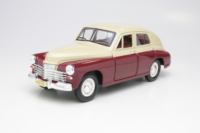 GAZ M20 Pobeda, red/beige