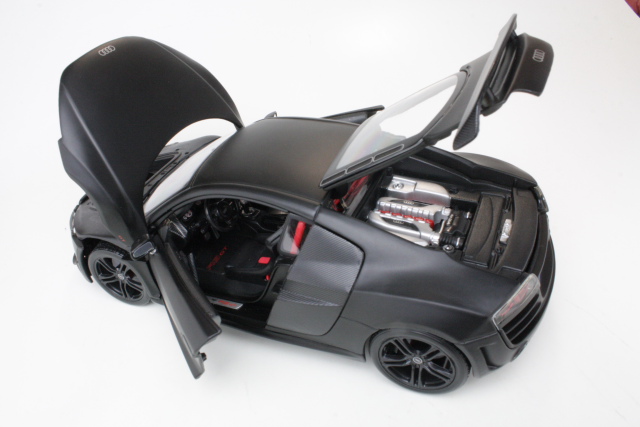 Audi R8 GT, black