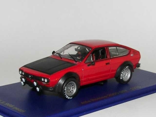Alfa Romeo 2000 GTV 1976, punainen
