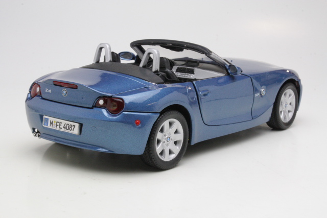 BMW Z4 (E85), blue