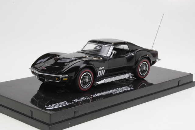 Chevrolet Corvette C3 Coupe 1968, musta