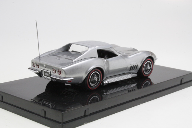 Chevrolet Corvette C3 Coupe 1968, hopea - Sulje napsauttamalla kuva