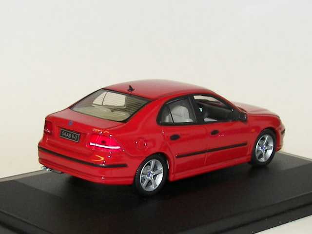 Saab 9-3 2.0T 2003, punainen