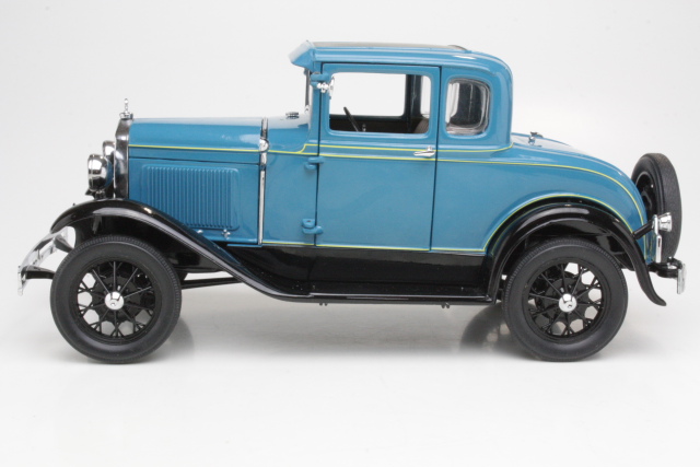 Ford A Model Coupe 1931, blue/black