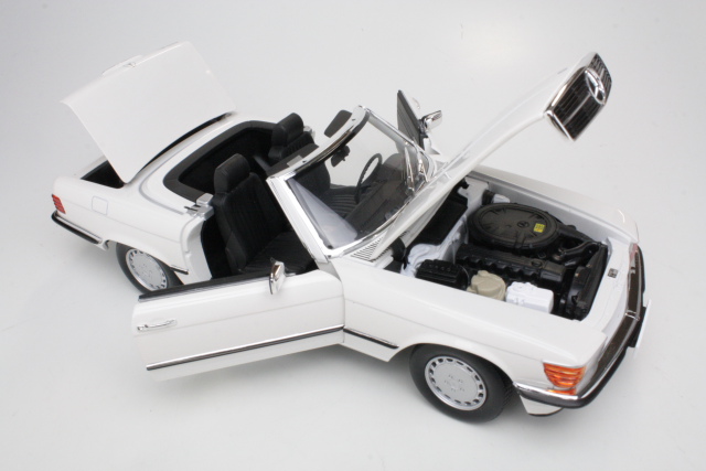 Mercedes 300SL (w107) 1986, valkoinen
