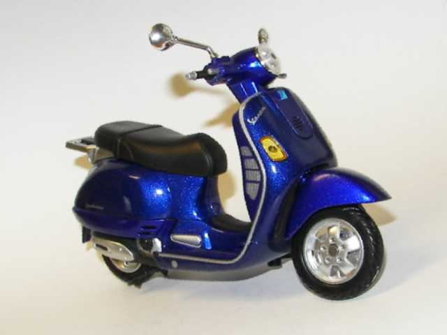 Vespa Granturismo, sininen