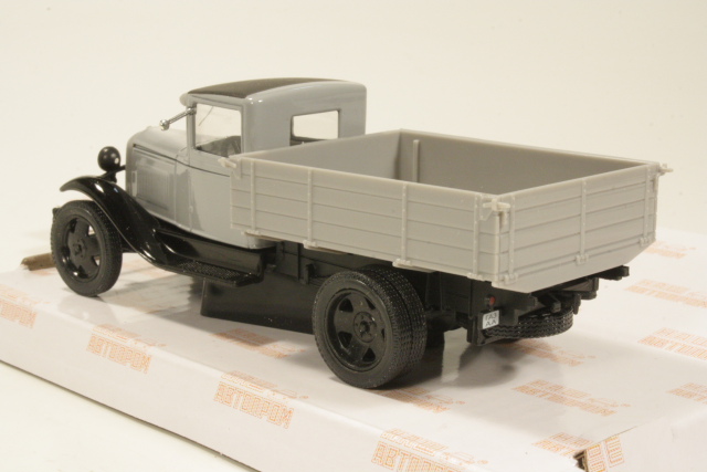 GAZ AA Dropside, harmaa