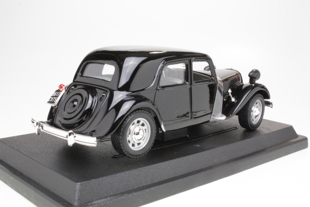 Citroen 15CV, musta