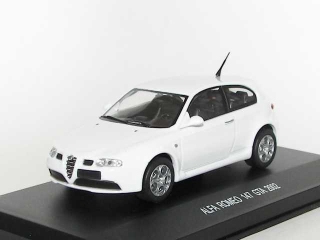 Alfa Romeo 147 GTA 2002, valkoinen