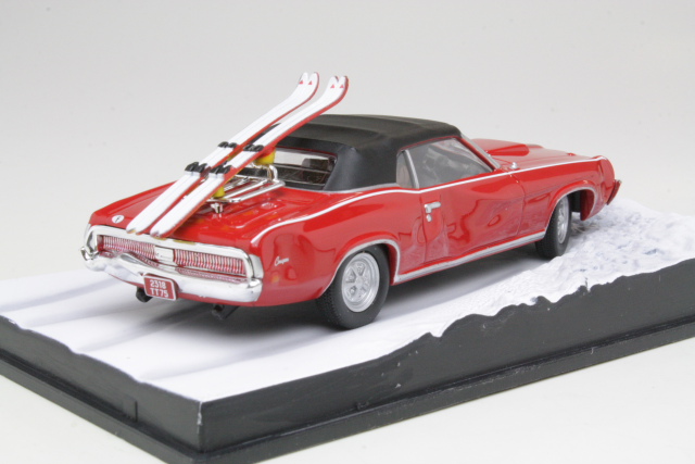 Mercury Cougar, red
