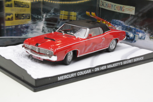 Mercury Cougar, red