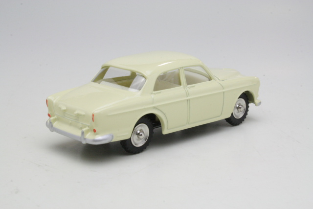 Volvo Amazon 122S, light yellow
