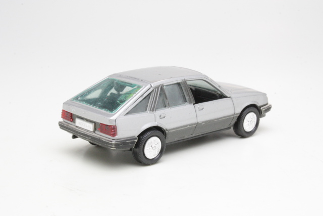 Opel Ascona C Hatchback, silver