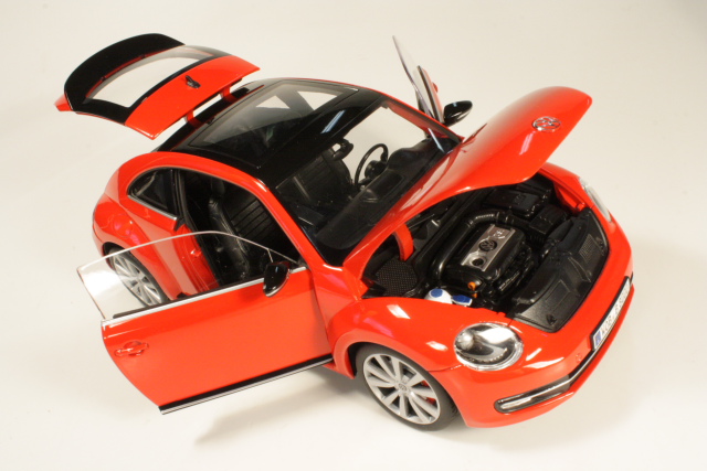 VW Beetle 2012, red