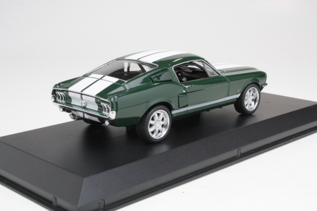 Ford Mustang Fastback 1967, vihreä
