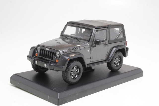 Jeep Wrangler 2014, harmaa "Willys Wheeler Edition" - Sulje napsauttamalla kuva