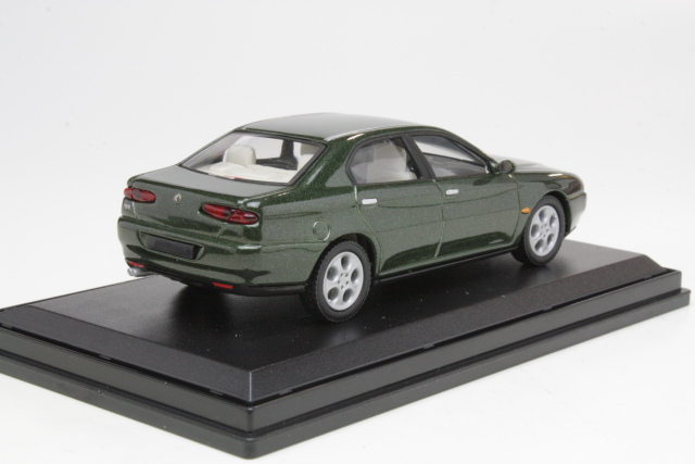 Alfa Romeo 166, green