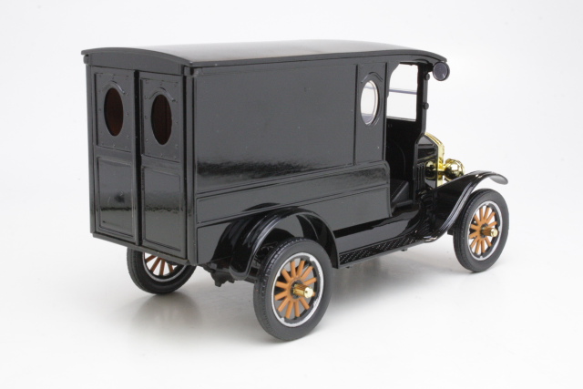 Ford Model T Paddy Wagon 1925, black