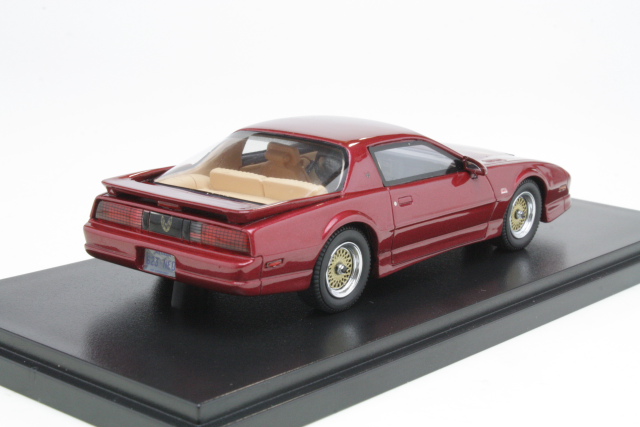 Pontiac Trans Am GTA 1988, tummanpunainen