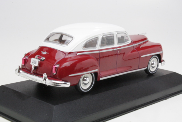De Soto 6 Surburban 1946, punainen/harmaa