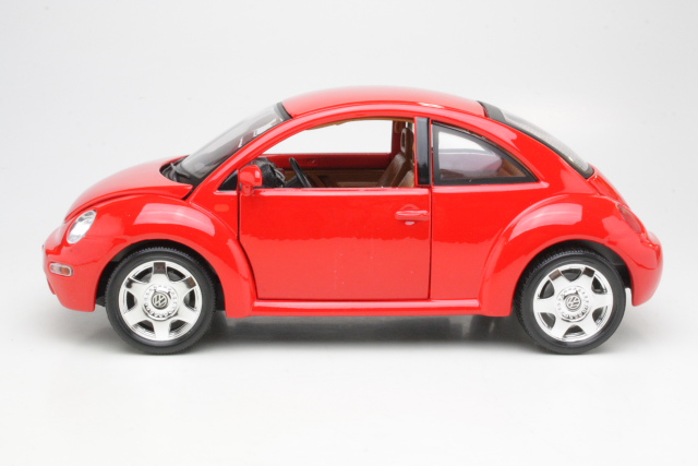 VW New Beetle 1998, red