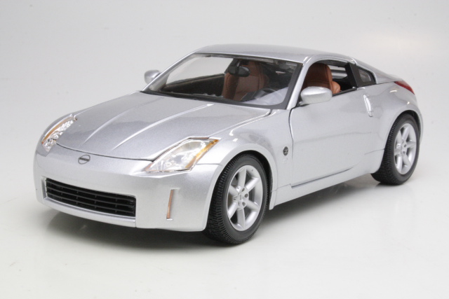 Nissan 350Z, hopea - Sulje napsauttamalla kuva