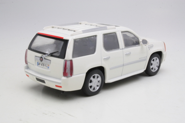 Cadillac Escalade, valkoinen
