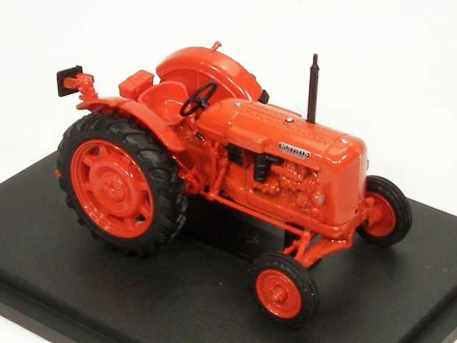 Nuffield Universal 4 1960, orange