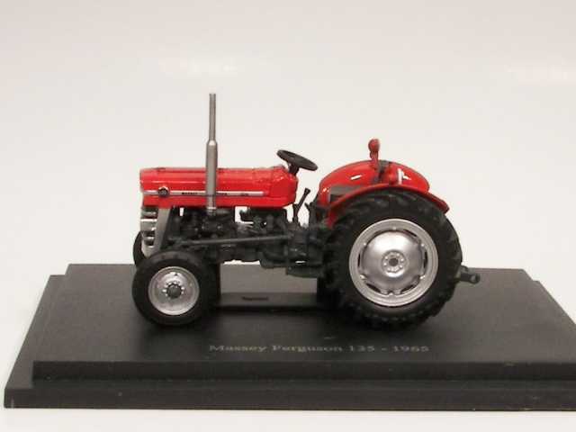 Massey Ferguson 135 1965, punainen - Sulje napsauttamalla kuva