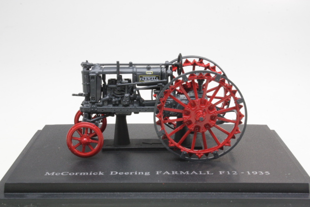 McCormick Deering Farmall F12 1935, harmaa - Sulje napsauttamalla kuva