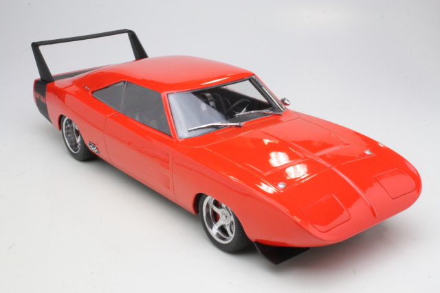 Dodge Charger Daytona 1969, oranssinpunainen - Sulje napsauttamalla kuva