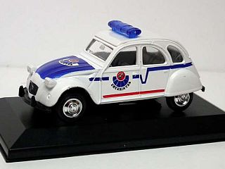 Citroen 2CV "Basque Police Ertziantza"