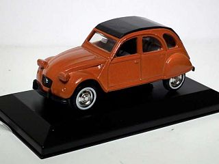 Citroen 2CV, brown/black