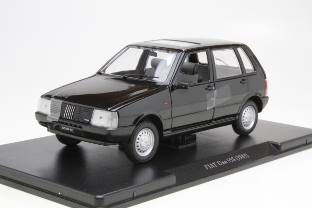 Fiat Uno 55S 1983, musta - Sulje napsauttamalla kuva