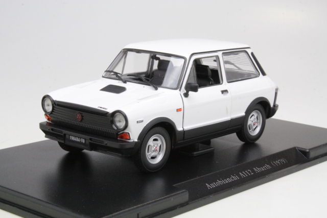 Autobianchi A112 Abarth 1979, valkoinen - Sulje napsauttamalla kuva