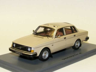 Volvo 244DL 1976, beige