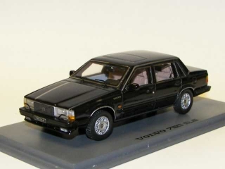 Volvo 760GLE 1982, musta