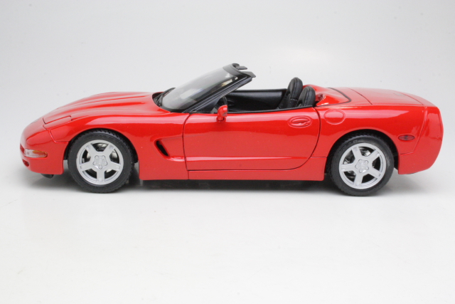 Chevrolet Corvette C5 Convertible 1998, punainen - Sulje napsauttamalla kuva