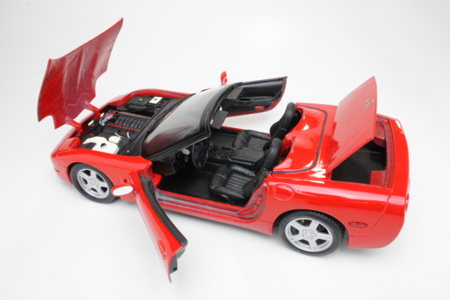 Chevrolet Corvette C5 Convertible 1998, punainen
