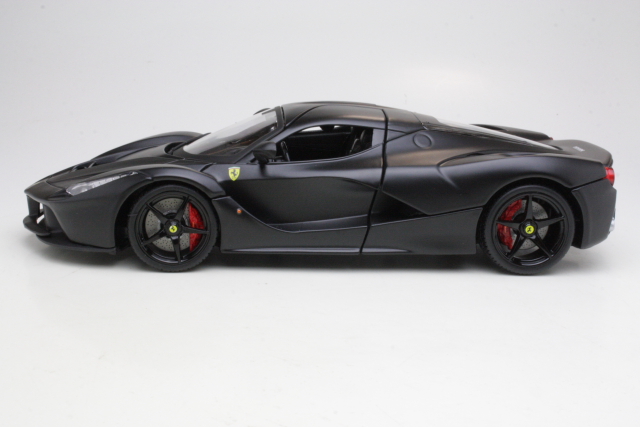 Ferrari LaFerrari, musta (High Quality) - Sulje napsauttamalla kuva