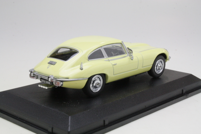 Jaguar E-Type V12, yellow