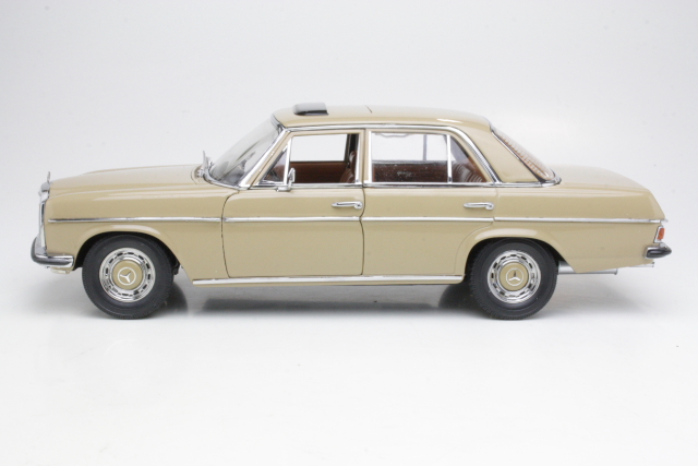 Mercedes Strich 8 (w115), beige - Sulje napsauttamalla kuva