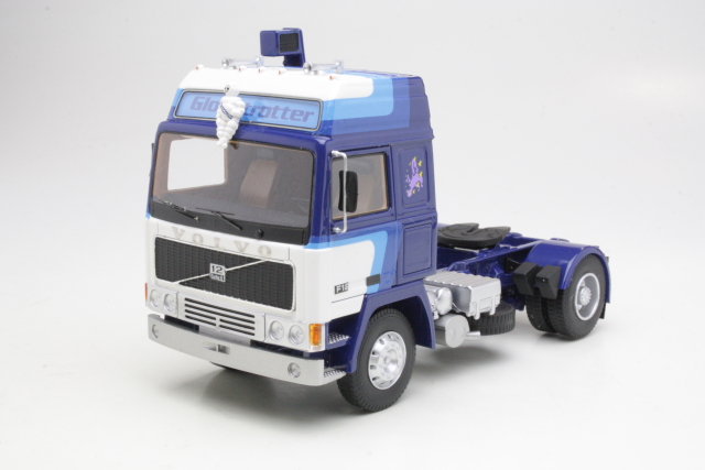 Volvo F12 Globetrotter 1980, sininen/valkoinen