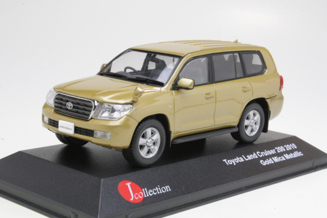 Toyota Land Cruiser 200 2010, kulta - Sulje napsauttamalla kuva