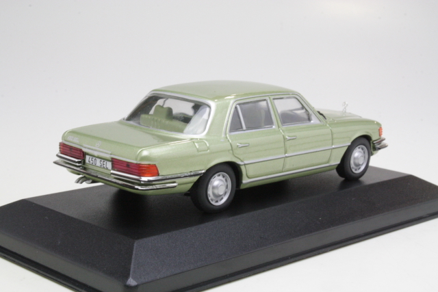 Mercedes 450 SEL (W116) 1975, vaaleanvihreä