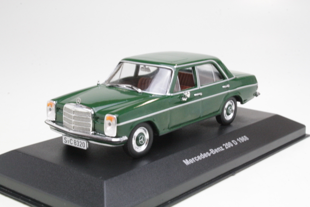 Mercedes 200D (w115) 1968, vihreä - Sulje napsauttamalla kuva