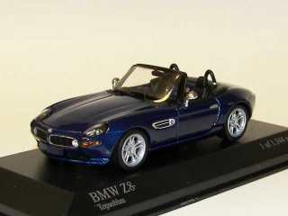 BMW Z8, tummansininen