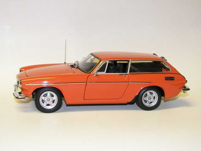Volvo P1800ES 1971, oranssi