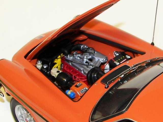 Volvo P1800ES 1971, oranssi